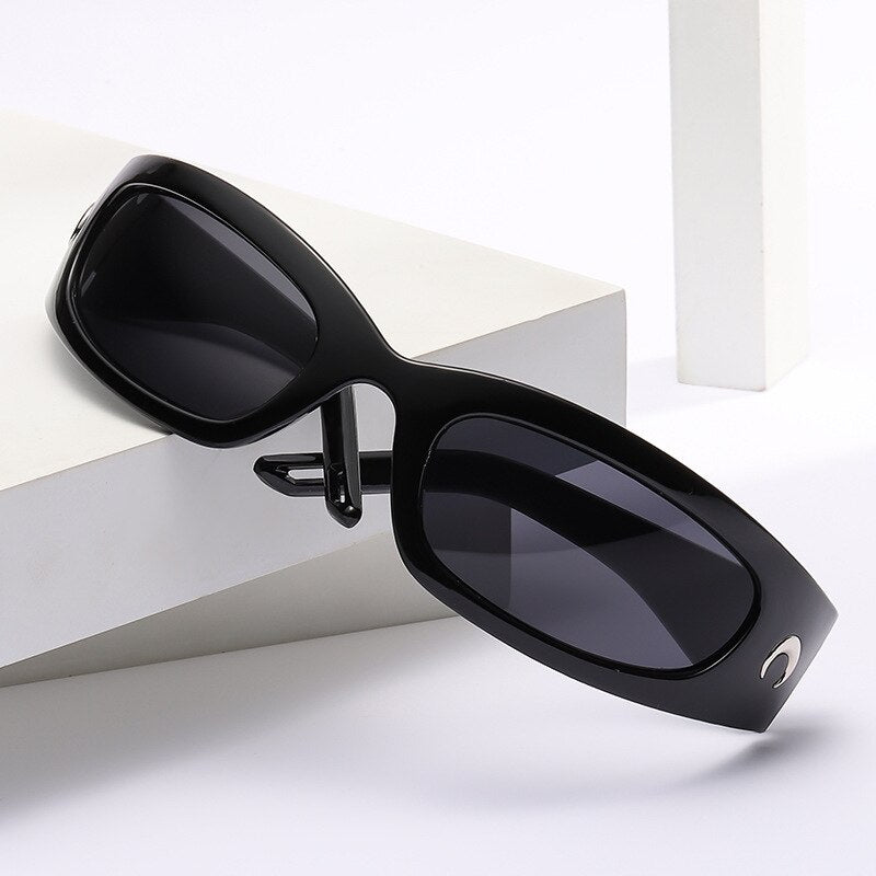 Óculos de Sol Foster Retrô Retangular UV400  (2POR147,90)