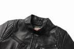 Jaqueta Feminina Slim Black Luxe com Gola Alta Estilo Motociclista - (Promoção de Inverno 2026)