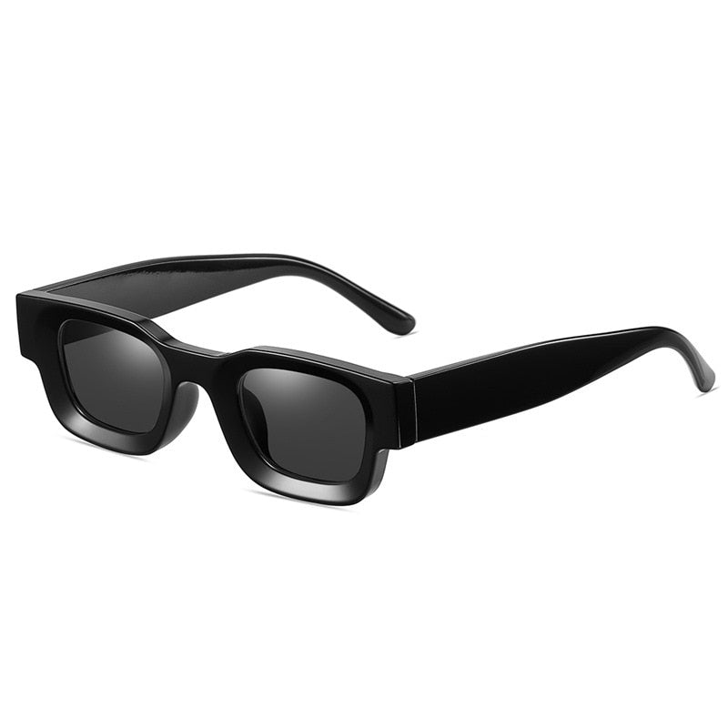 Óculos de Sol Retrô Retangular Clarkson UV400  (2POR147,90)
